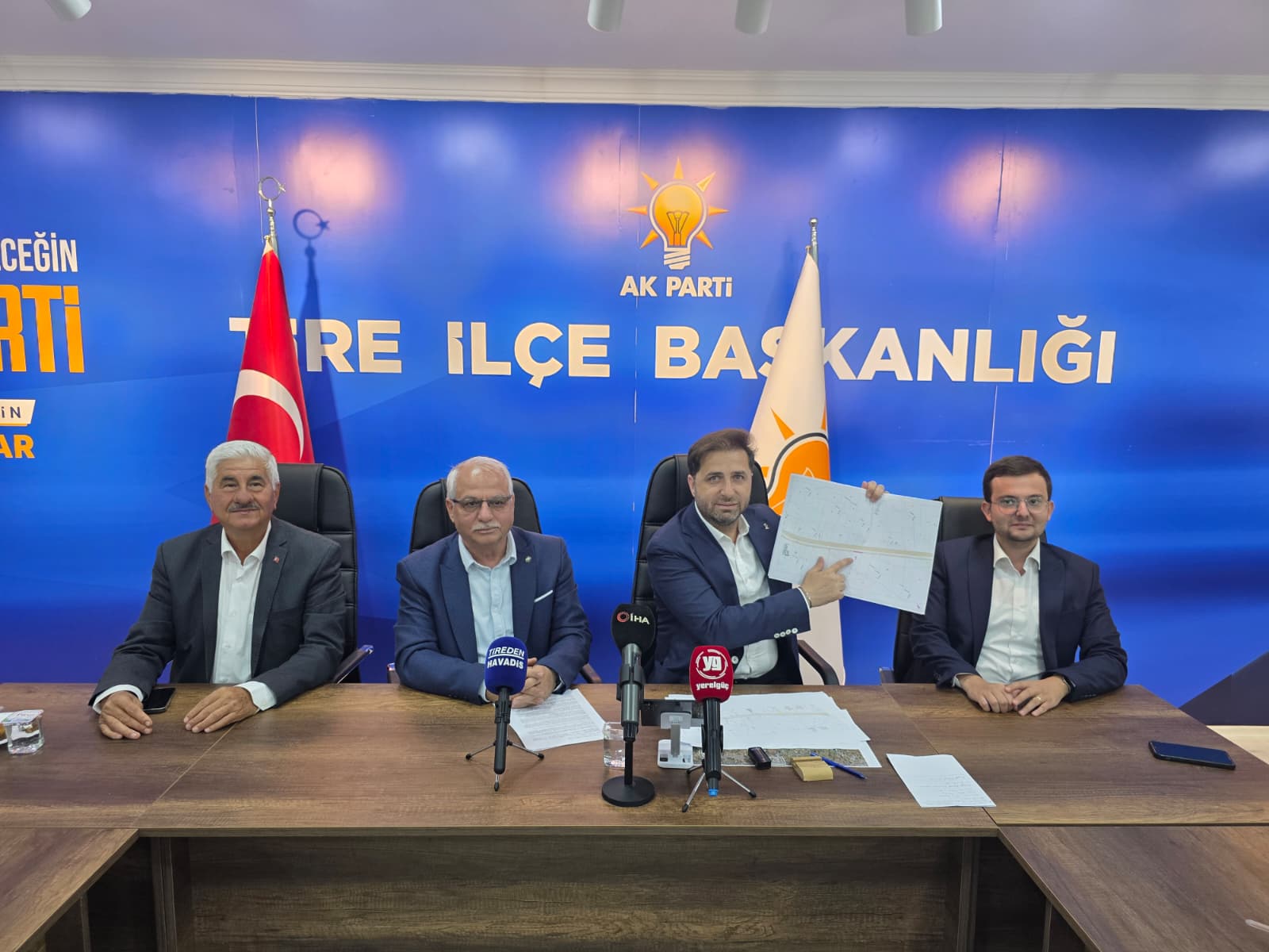 Kadir Uğurlu: “Tire-Belevi Yolunda Çalışmalar Sürüyor, Sözümüzün Arkasındayız”