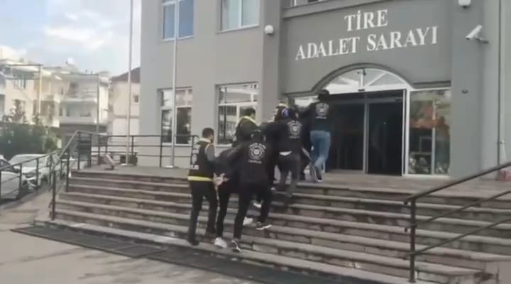 Tire’de iş yerlerinin kurşunlanmasına 3 tutuklama