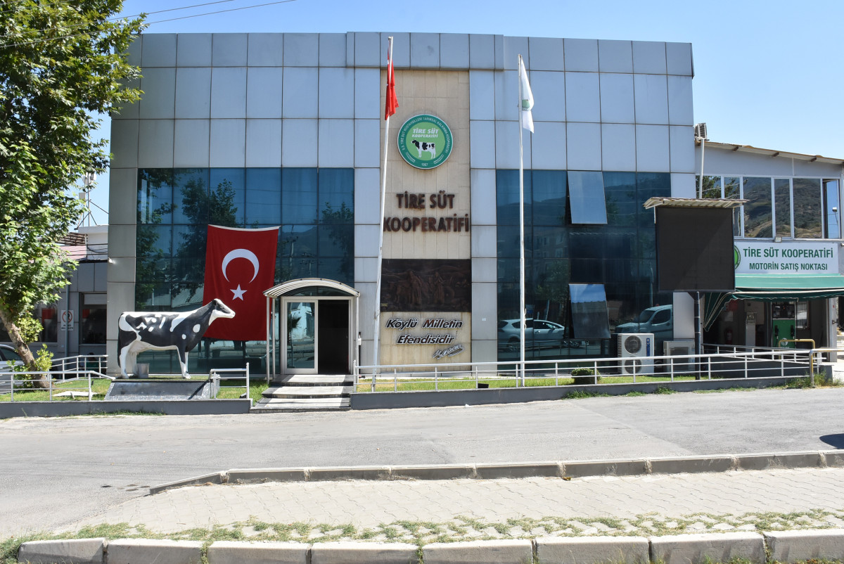 Tire Süt Kooperatifi’ne Birinci Derece Başarı Belgesi