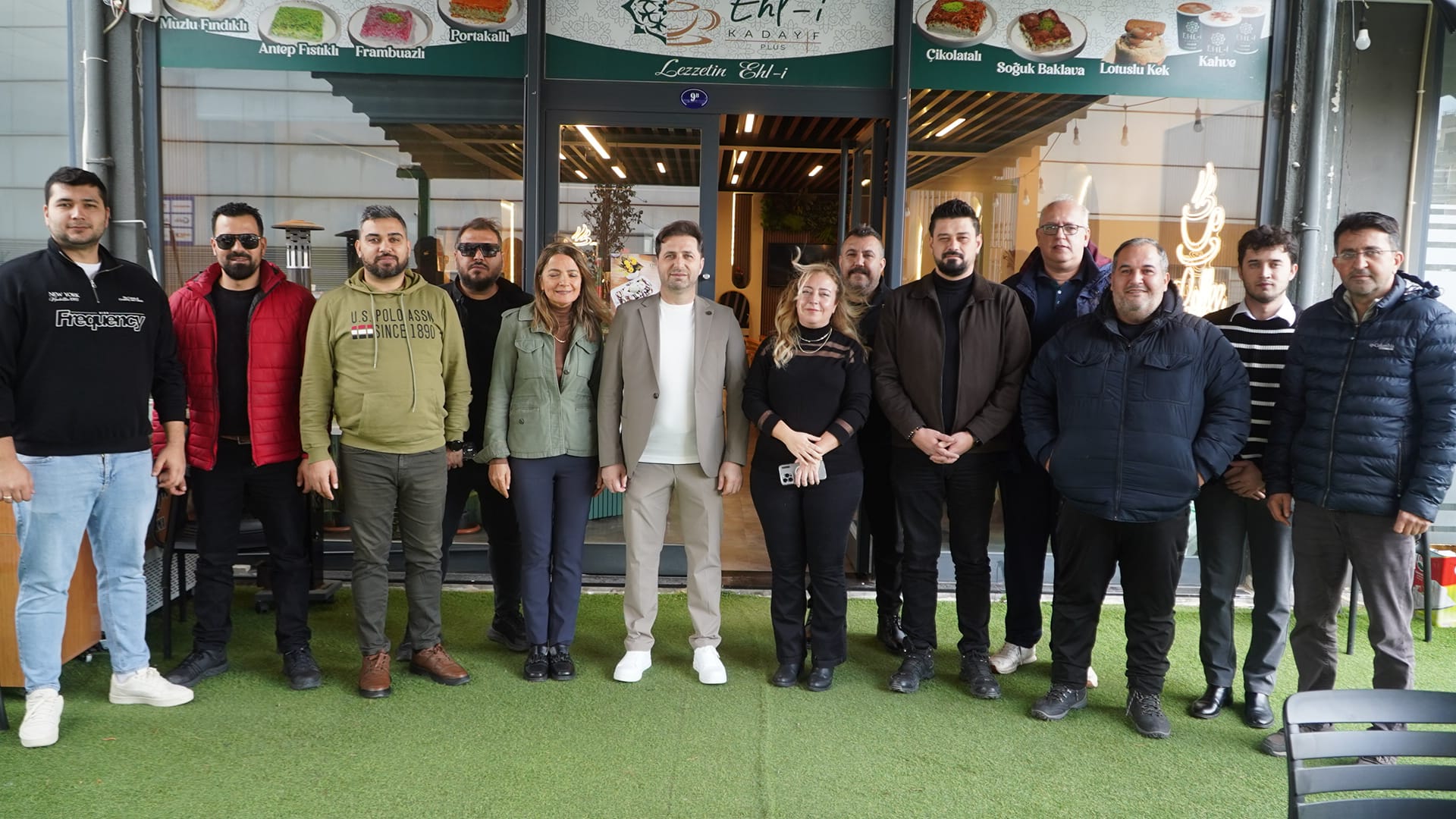 AK Parti Tire İlçe Başkanı Uğurlu, Basın Mensuplarıyla Kahvaltıda Buluştu