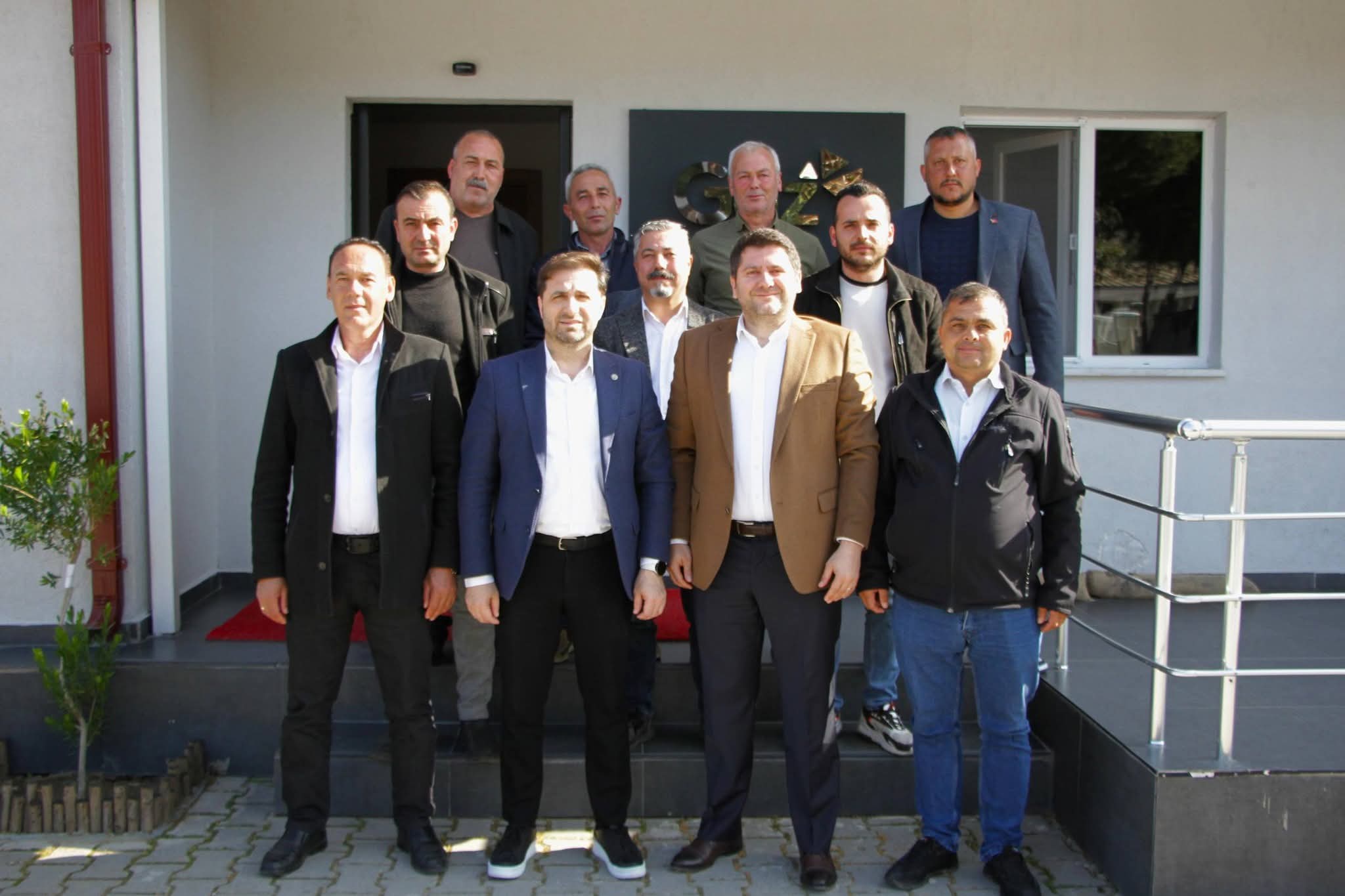 AK Parti Tire İlçe Başkanı Uğurlu’dan İzmir’de Kurum Ziyaretleri